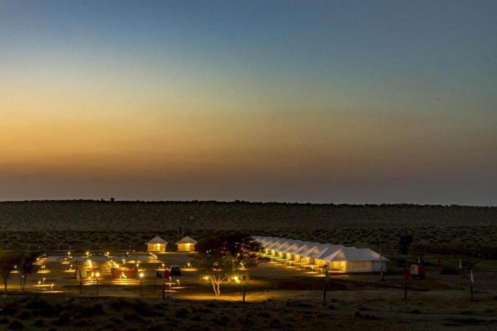 فندق Golden Rose Heritage Desert Safari Camp جيلسامر المظهر الخارجي الصورة
